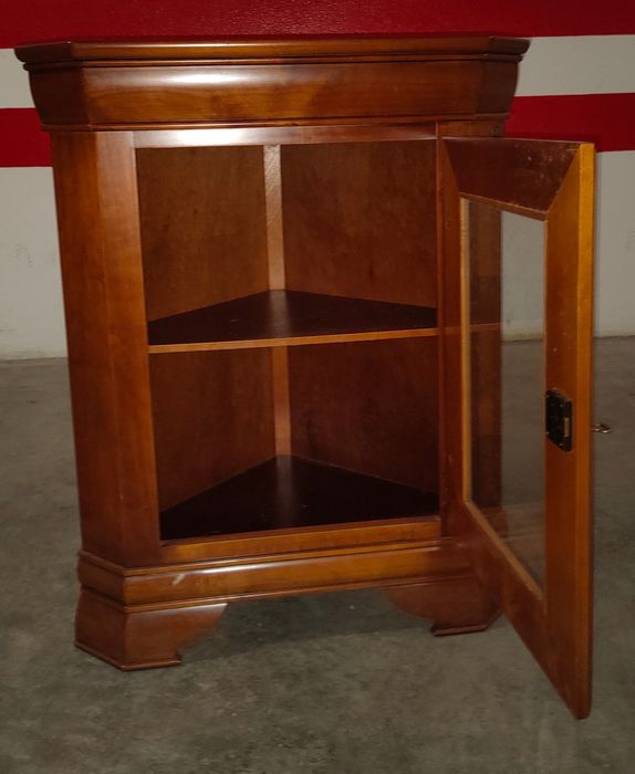 Vitrine de Canto Para Copos em Cerejeira