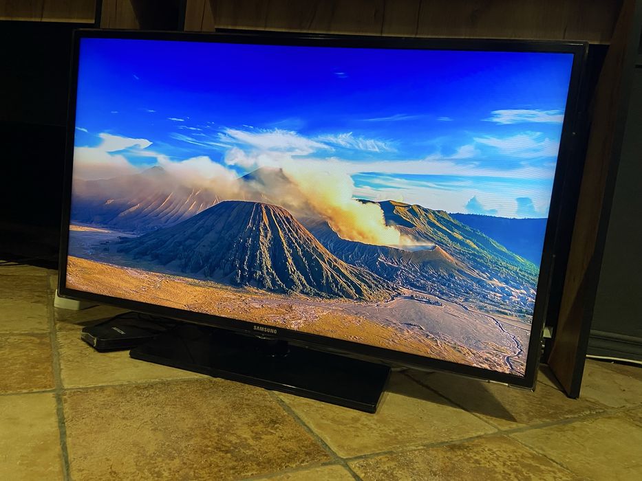 Телевізор самсунг samsung 40 дюймів