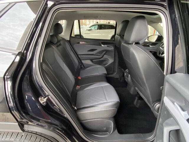2025 Volkswagen Tiguan SE 4Motion