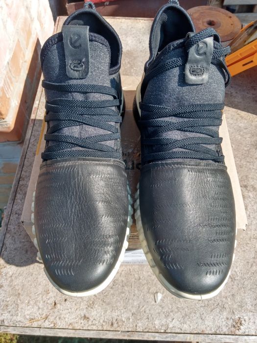 Кросівки    EccO