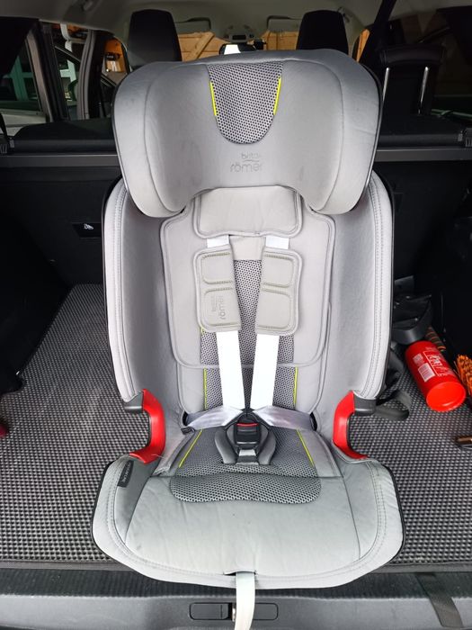 BRITAX-ROMER Advansafix IV R Cool Flow Silver