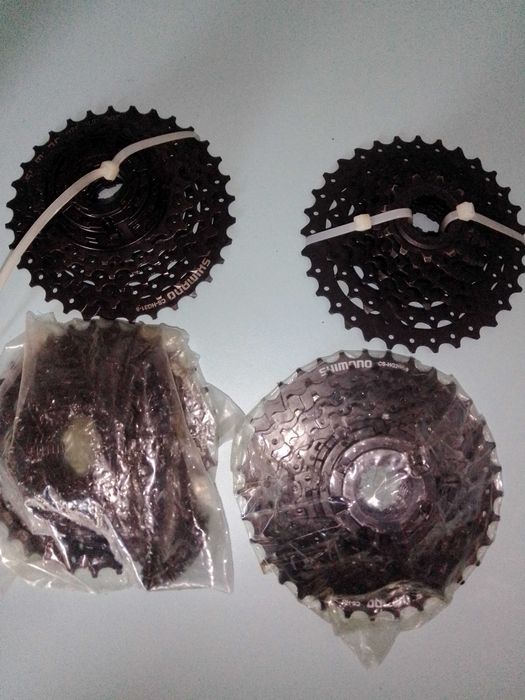 Cassetes Shimano de 8v novas
