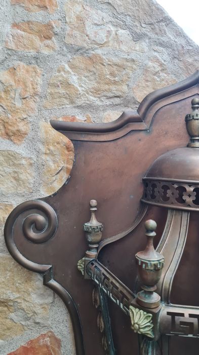 Candeeiro parede electrificado