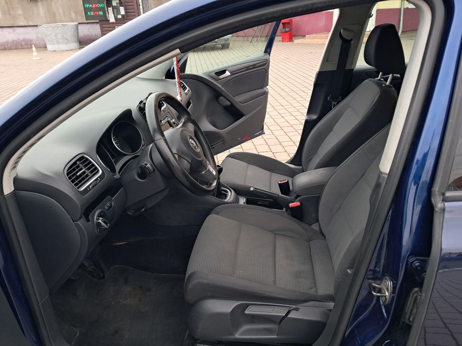 Легковий автомобіль