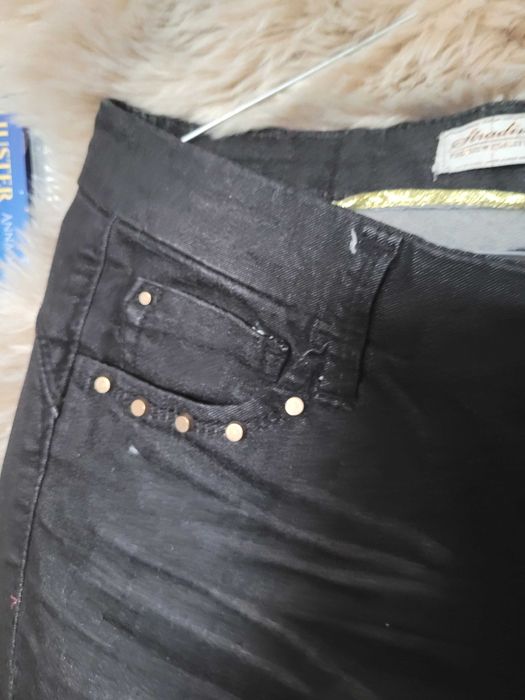Spodnie dżinsowe Stradivarius Deluxe