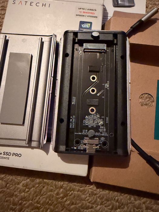 Зовнішня кишеня Satechi Pro Enclosure для NVMe SSD Grey