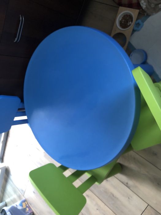 Stoliczek dla dzieci  IKEA  + 3 krzeselka odbior osobisty