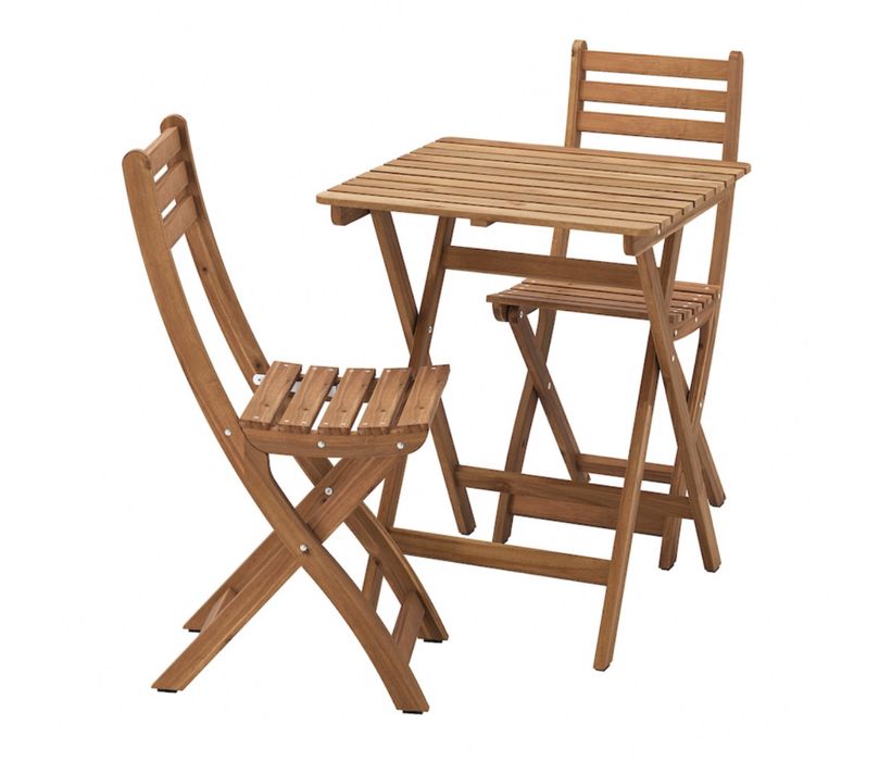 Conjunto mesa e cadeiras exterior