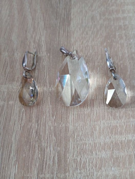 Zawieszka i kolczyki Swarovski