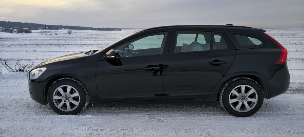Volvo V60 bardzo ładne  orginał.