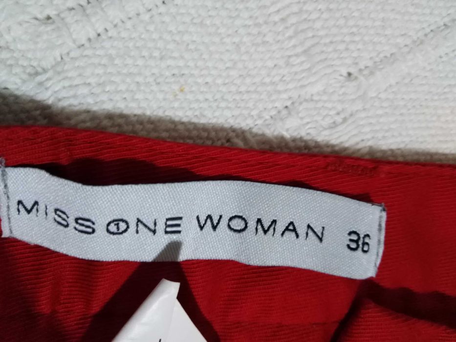 Calças Vermelhas Miss One Woman