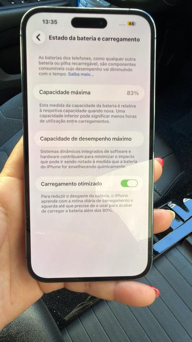 Tem um iPhone 14 pro max roxo para vender