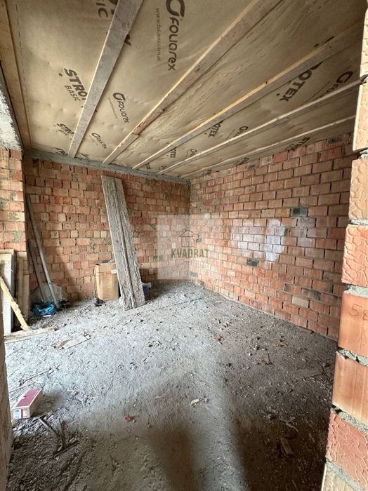 Продам котедж від власника у центрі мікрорайона Жовтневого