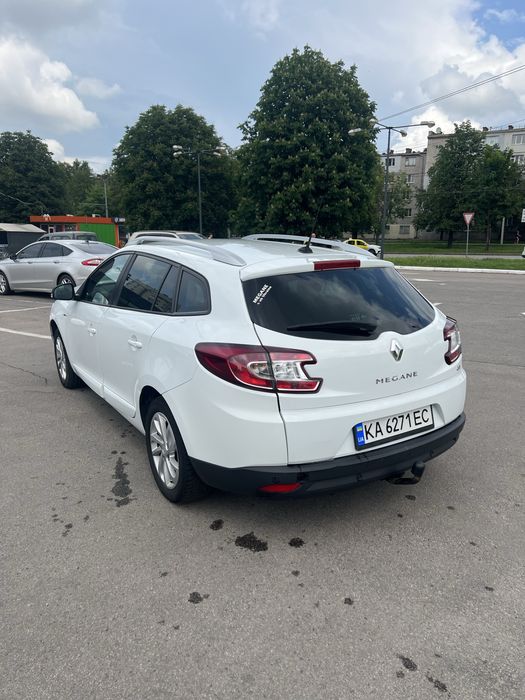Сдам в аренду рено меган 3 2015 год  Выкуп!!!