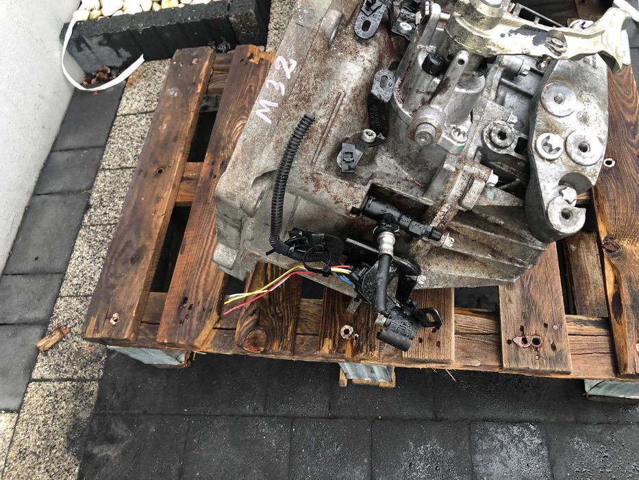 Skrzynia zafira vectra OPEL ASTRA H III 1.9 CDTI M32