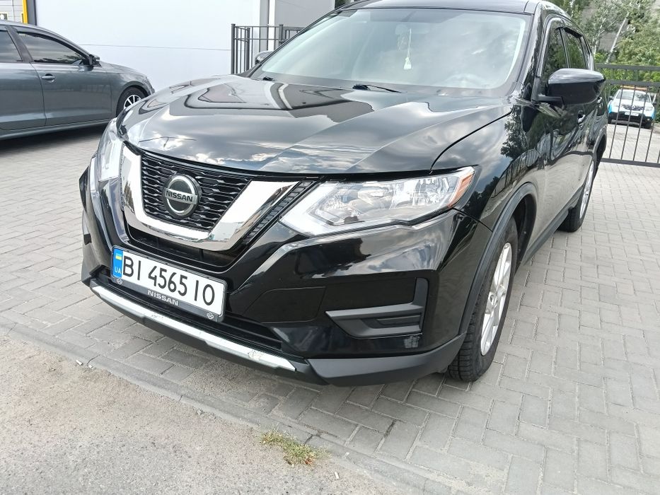 продам автомобіль Ніссан Рог