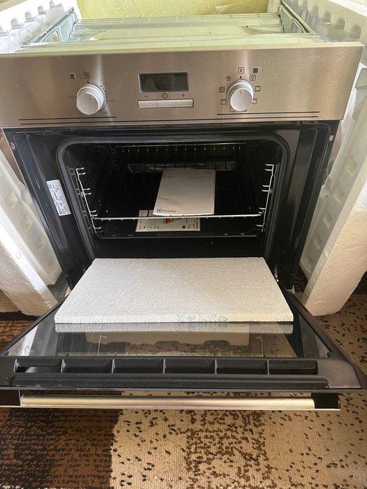 Електрична духова шафа Electrolux EZB53400AX | НОВА, В УПАКОВЦІ