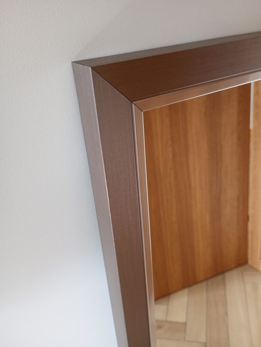 Lustro w ramie 130x75