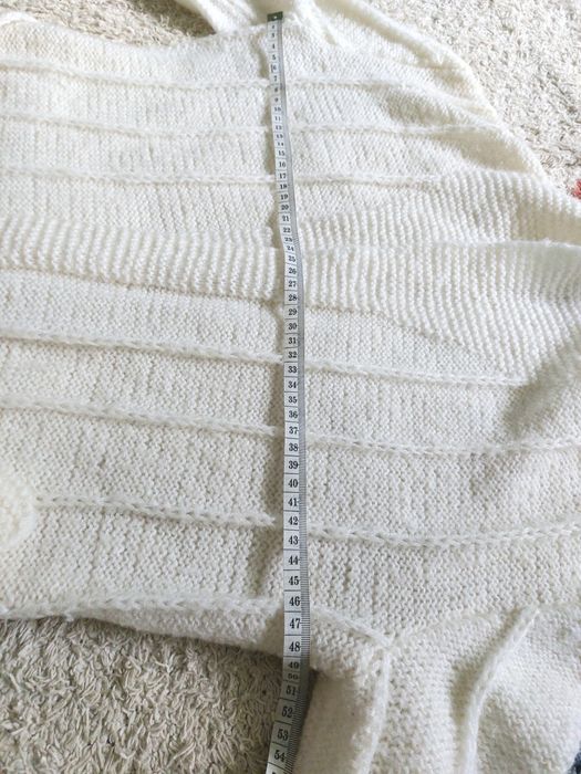Biały wiązany sweter-kardigan plus drugi gratis