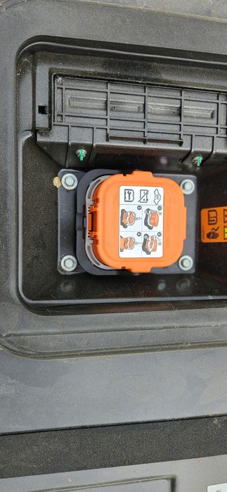 Bezpiecznik baterii hybrid chrysler pacifica hybryda 170M3418