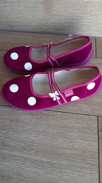 Nowe kapcie Viggami rozm 36 jak 34 długość wkładki ok 22