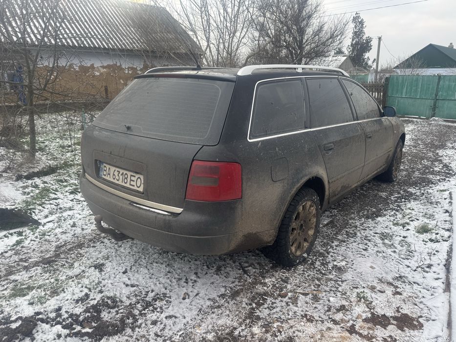 Продам Ауді та запасний кузов до неї