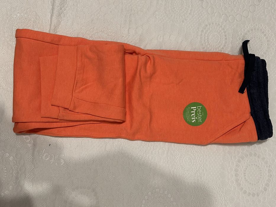 Нові утеплені спортивні штани на 146-152 см на хлопчика