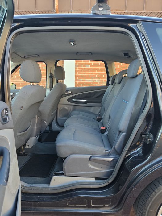 Ford S-MAX 1.8 TDCI 125cv   |  7 LUGARES