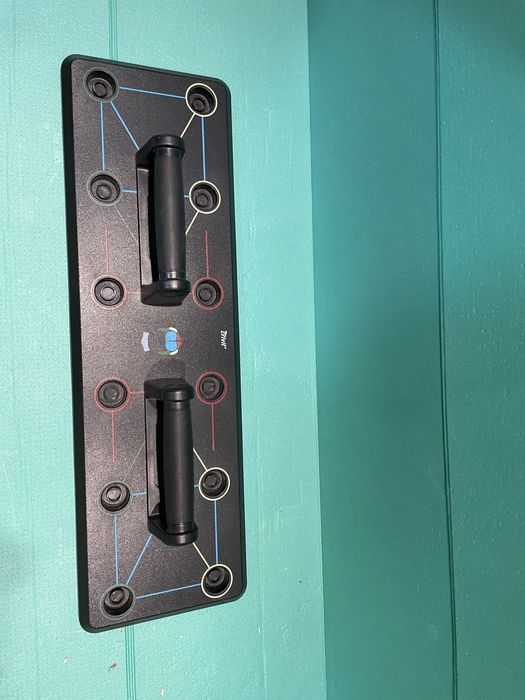 Deska do pompek z ochroną nadgarstków