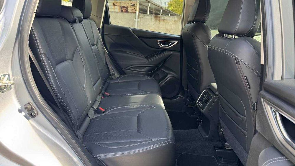 Subaru Forester 2019 2,5 Автомат 68 т км пробег