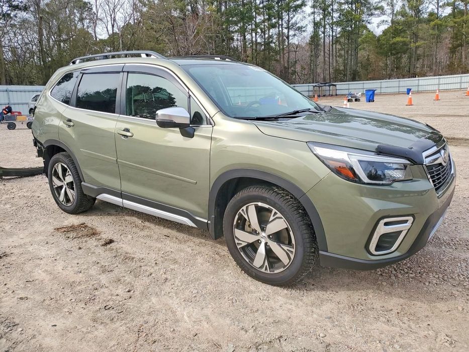 Subaru Forester / 4x4 / bogata wersja / niski przebieg /