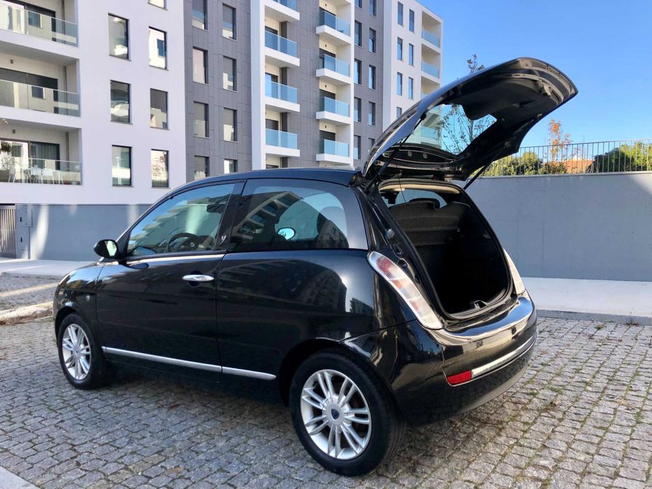 Lancia - Modelo Ypsilon