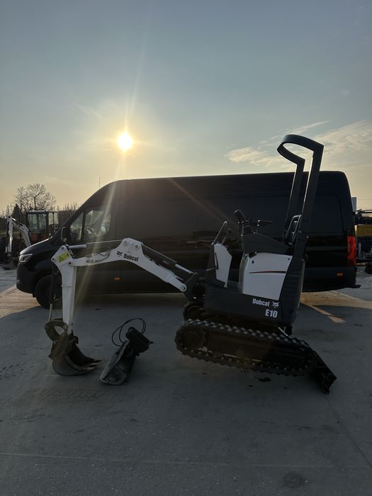 Bobcat e10z 2021r bobcat e19 jcb minikoparka mikrokoparka 1tona 2 tony