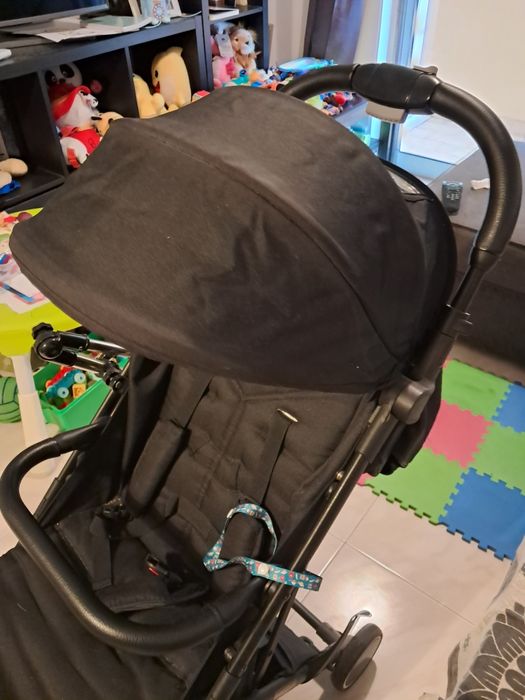 Carrinho de passeio p/ bebé como novo (3 ofertas)