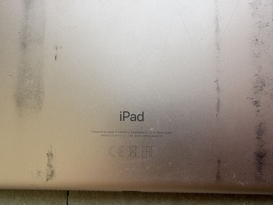 Apple iPad A2197 p/ peças