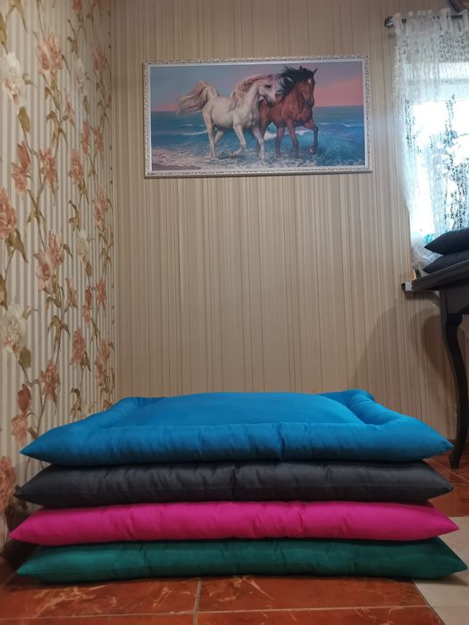 Лежанка для собак 127*75см