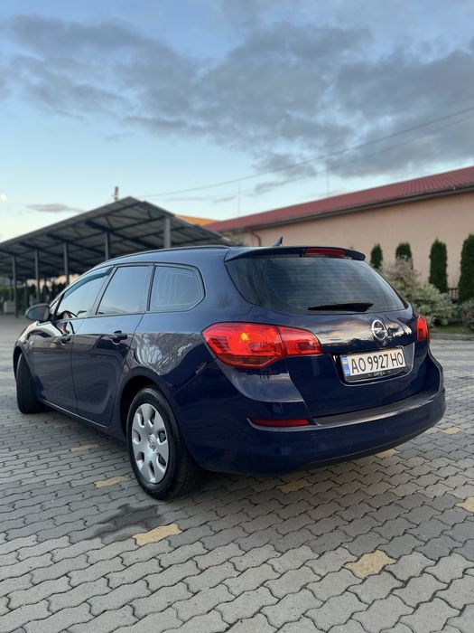 Opel Astra Sport Tourer