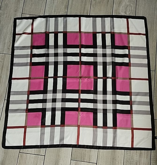 Burberry  хустка шовкова