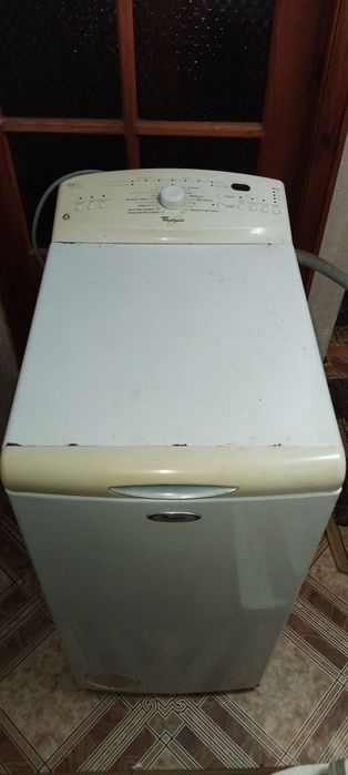 Машинка стиральная  Вирпул