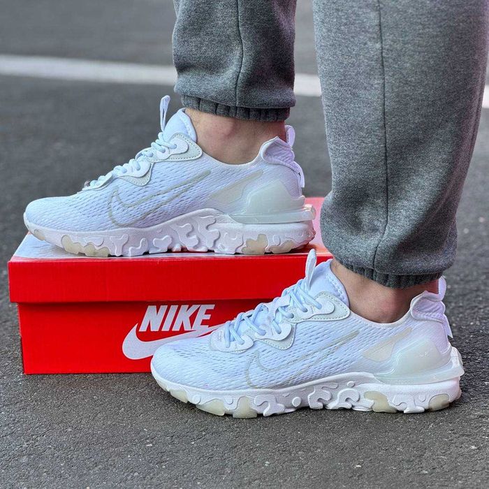 Мужские кроссовки Nike React Vision White&Gold Premium. 40-45