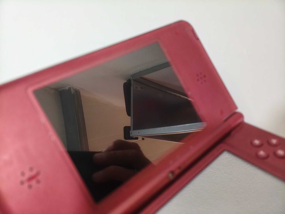 Nintendo DSI XL Vermelho