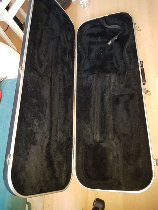 Case SKB Freedom na stratocastera