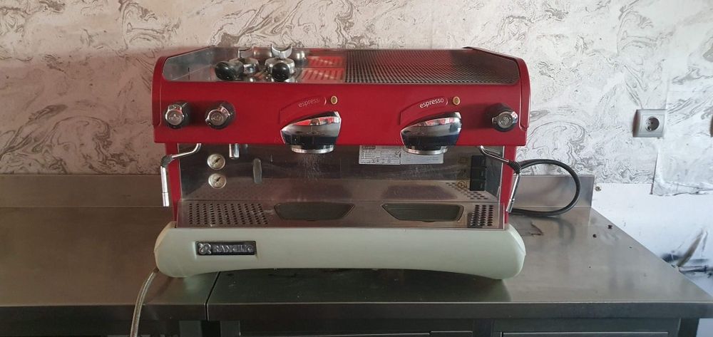 Maquina de cafe e moinho rancilio
