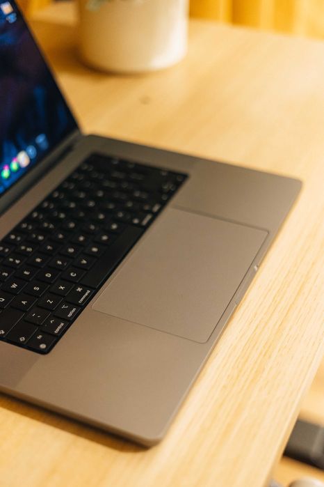 Apple MacBook Pro M2 PRO 16" 16/512GB SSD