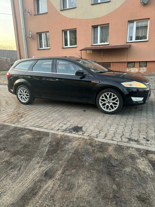 Samochód marki Ford