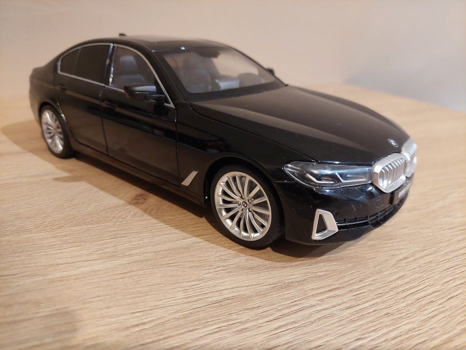 Model 1:18 Bmw 530Li Heimanba