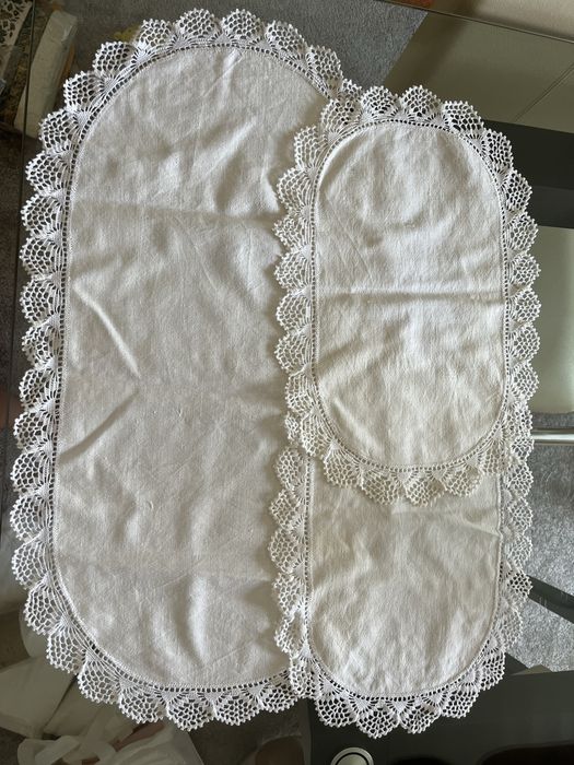 Conjunto tres naprons em linho e croche