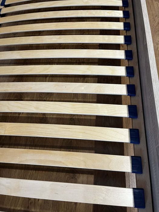 Łóżko młodzieżowe