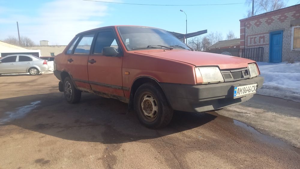 Продам ваз 21099