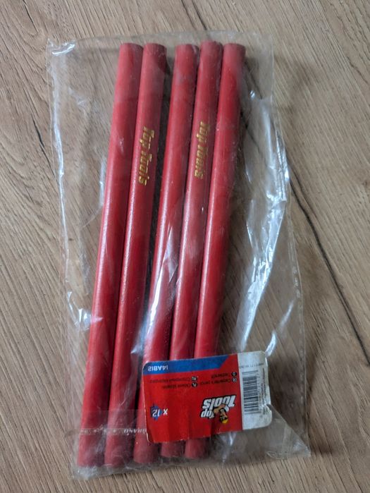 Ołówki stolarskie,nowe